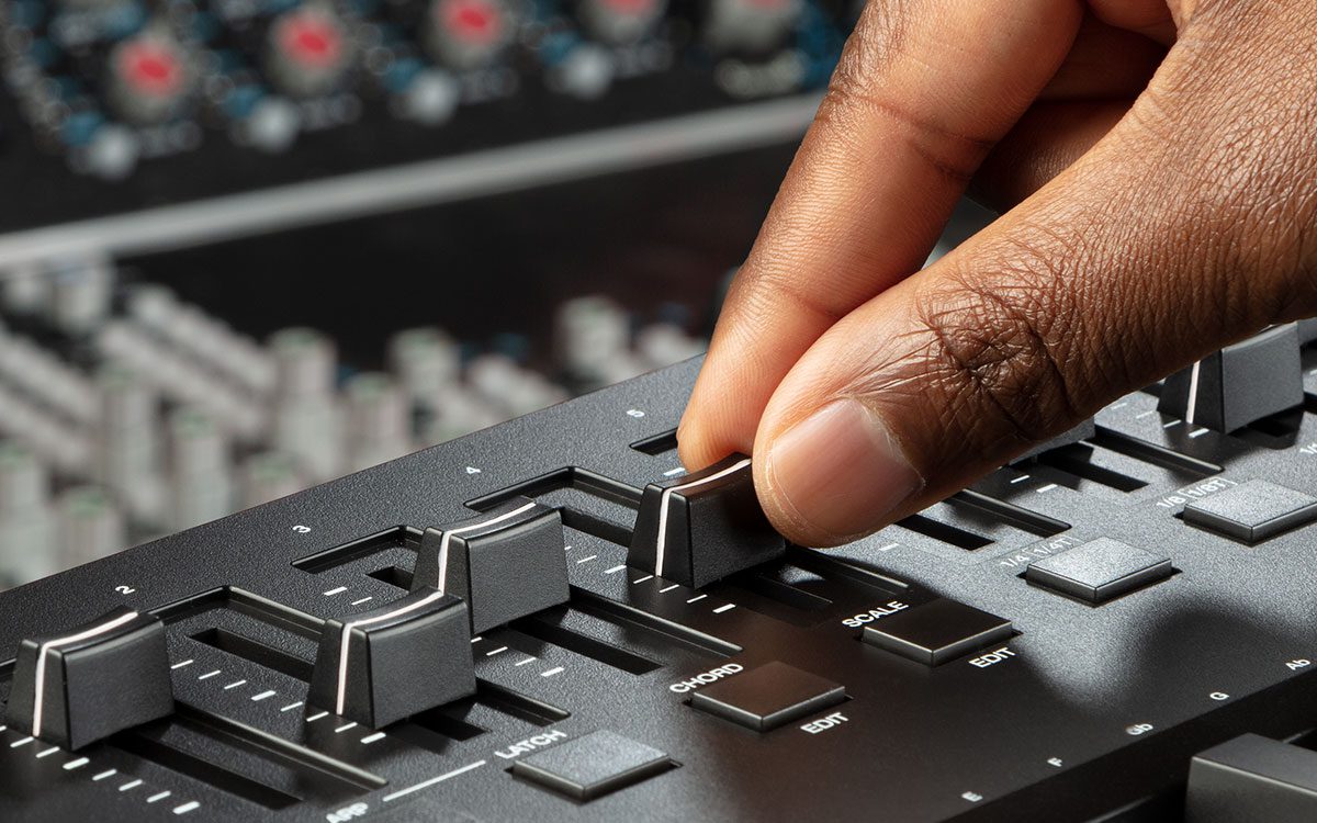 M-Audio Oxygen Pro 49 Keyboard Controller - Image 14