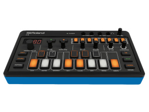 Roland AIRA J-6 Chord Synthesizer