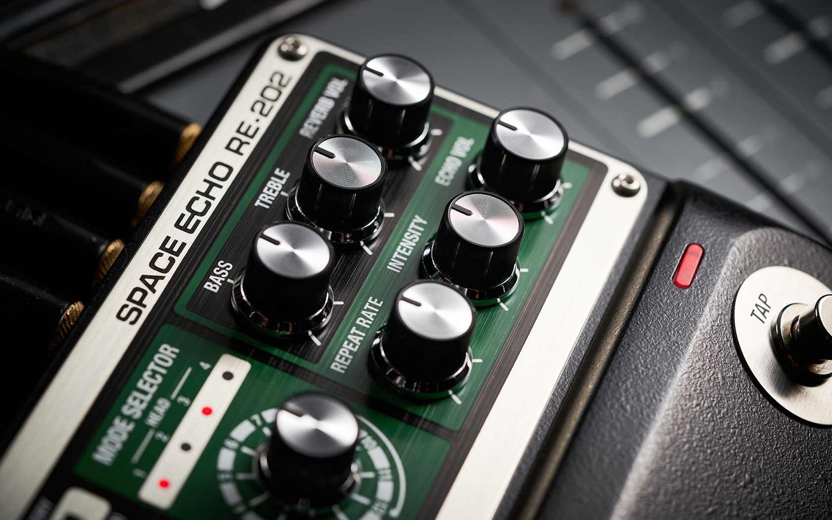 BOSS RE-202 Space Echo - Image 10