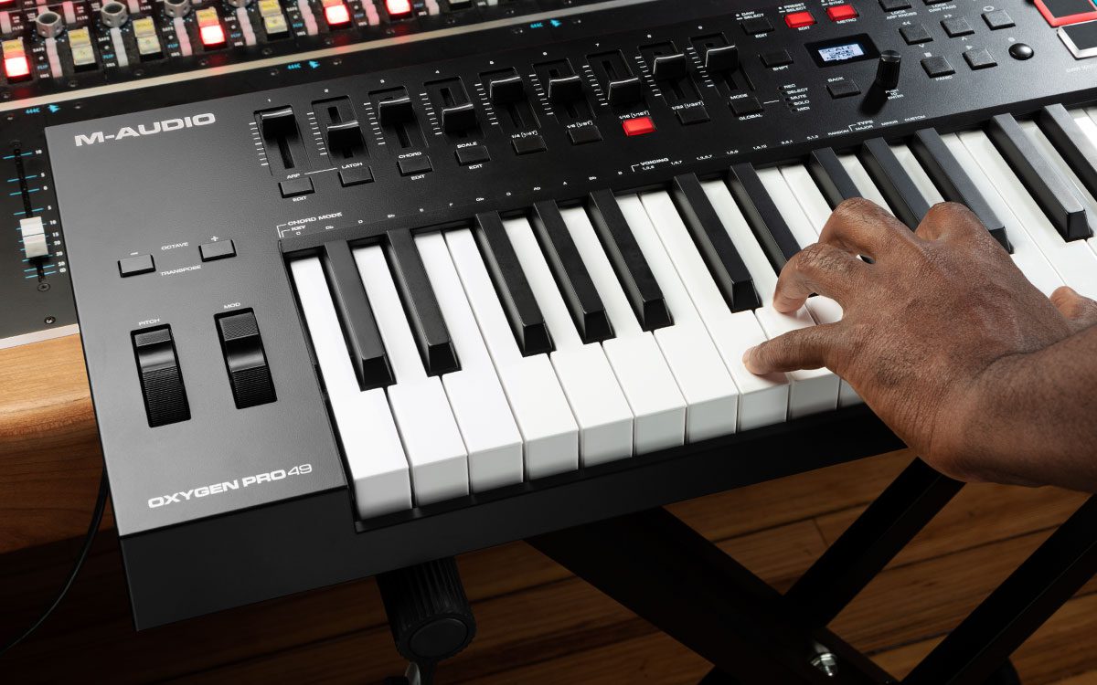 M-Audio Oxygen Pro 49 Keyboard Controller - Image 6