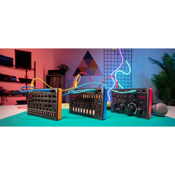 Roland T-8 Beat Machine - Image 4