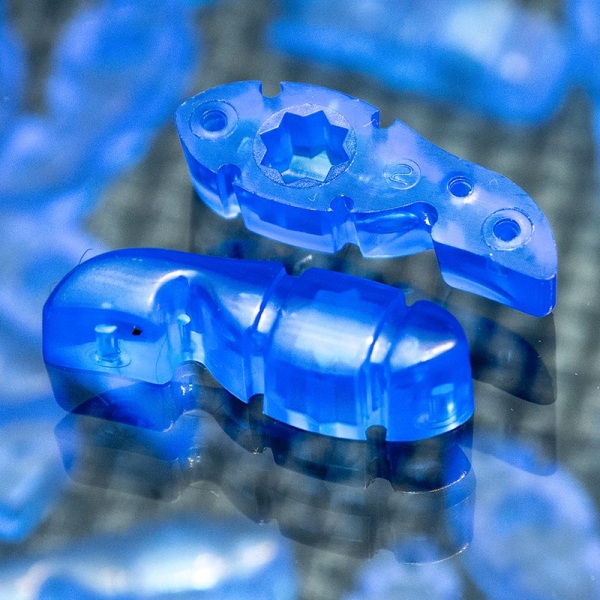 Tuner Fish Lug Locks - Blue - 50 Pack - Image 2