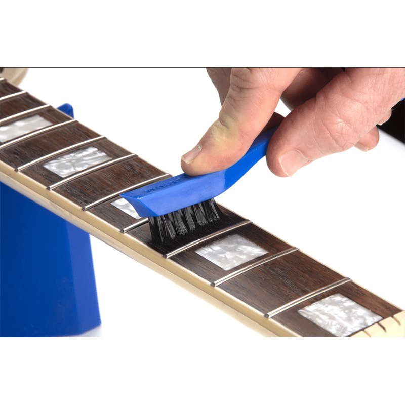 Music Nomad MN125 - F-ONE Fretboard Care Kit - Oil, Cloth + Brush - Image 4